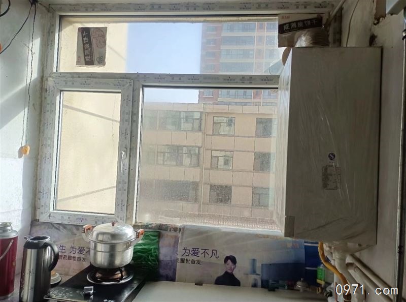 湟光  花园南街房屋出租