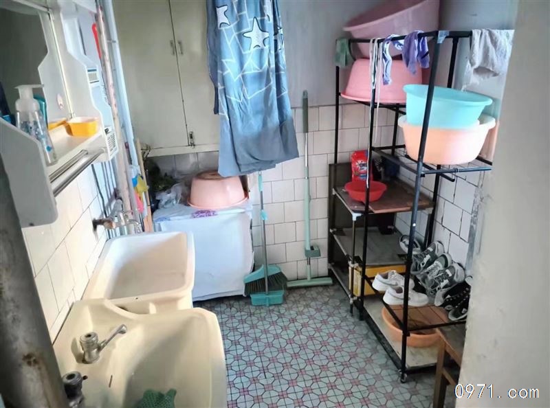 湟光  花园南街房屋出租