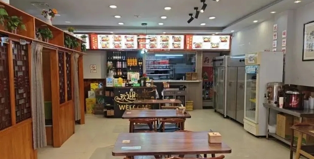 小炒砂锅店，现对外转让