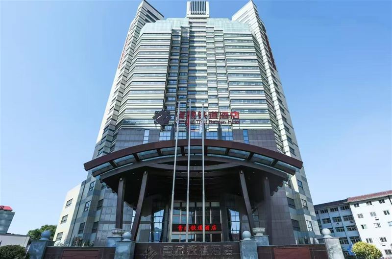 酒店客房服务员